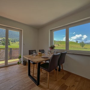 Home img 9402